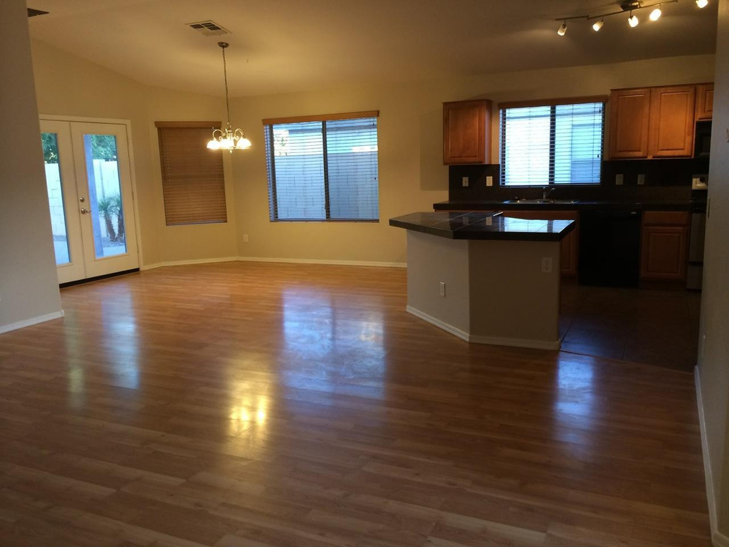 510 E Kent Avenue - Photo 6