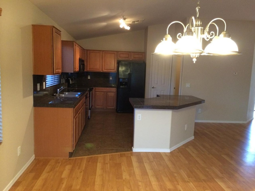 510 E Kent Avenue - Photo 11