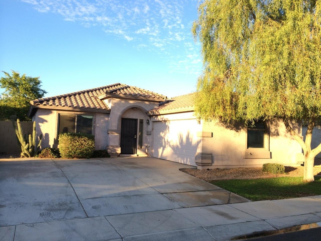 510 E Kent Avenue - Photo 2