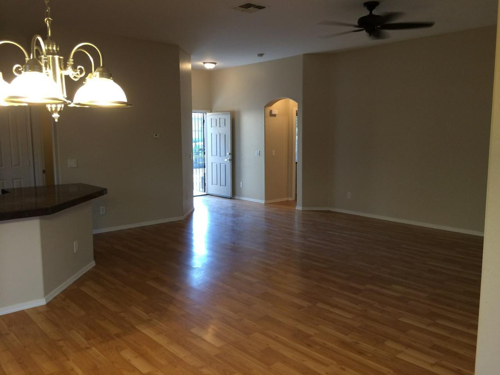 510 E Kent Avenue - Photo 9