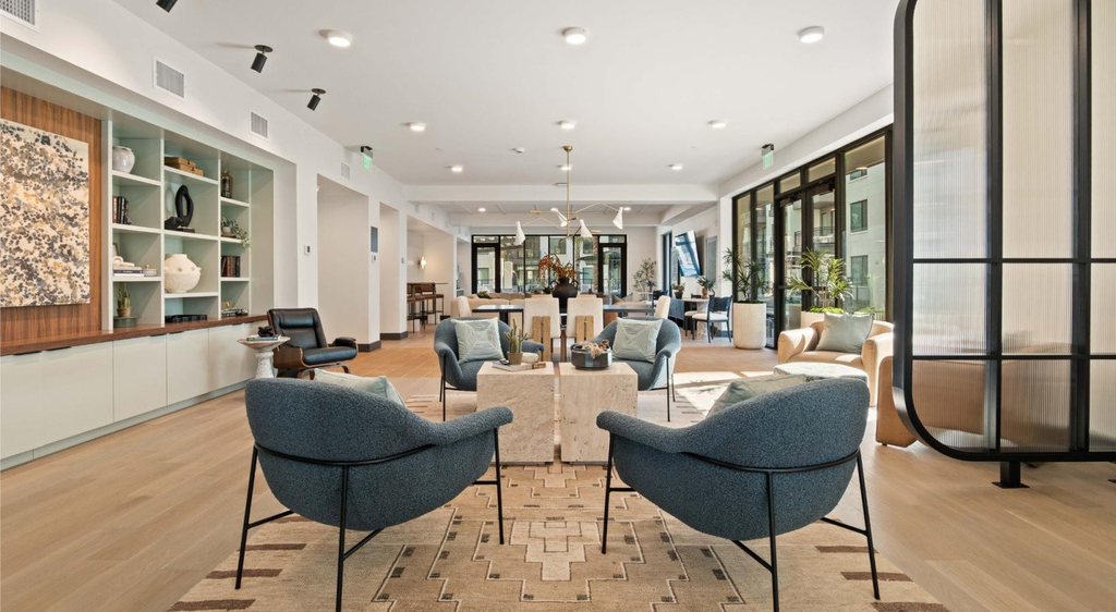 500 E Rivulon Boulevard - Photo 15