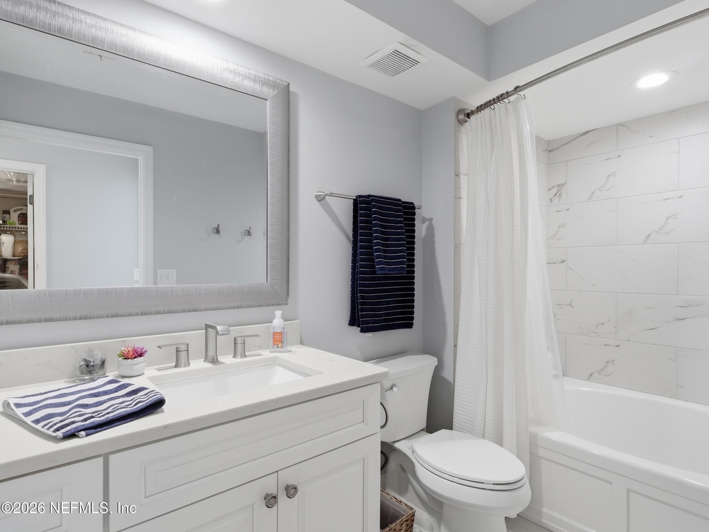 400 E Bay Street - Photo 28
