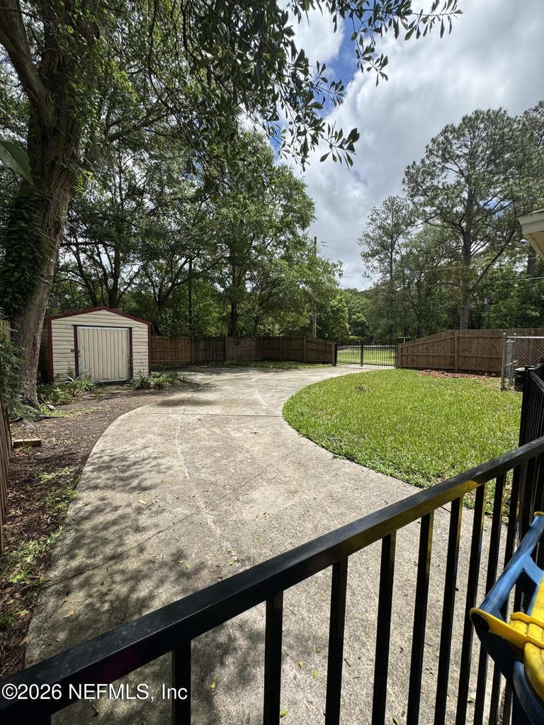 5227 Bunche Drive - Photo 17