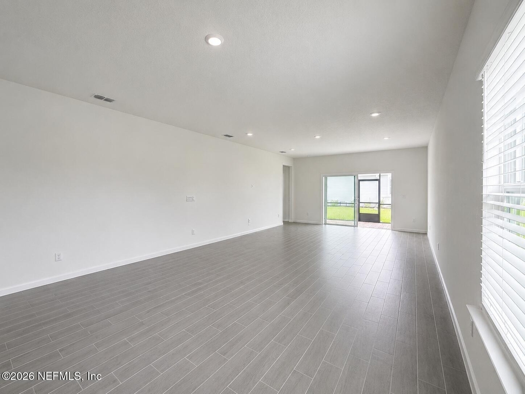 112 Wrensong Place - Photo 8