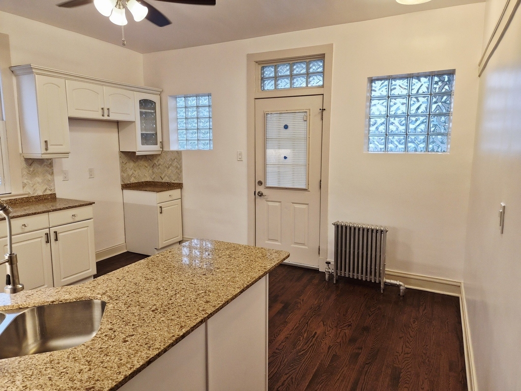 7826 S Bennett Avenue - Photo 18