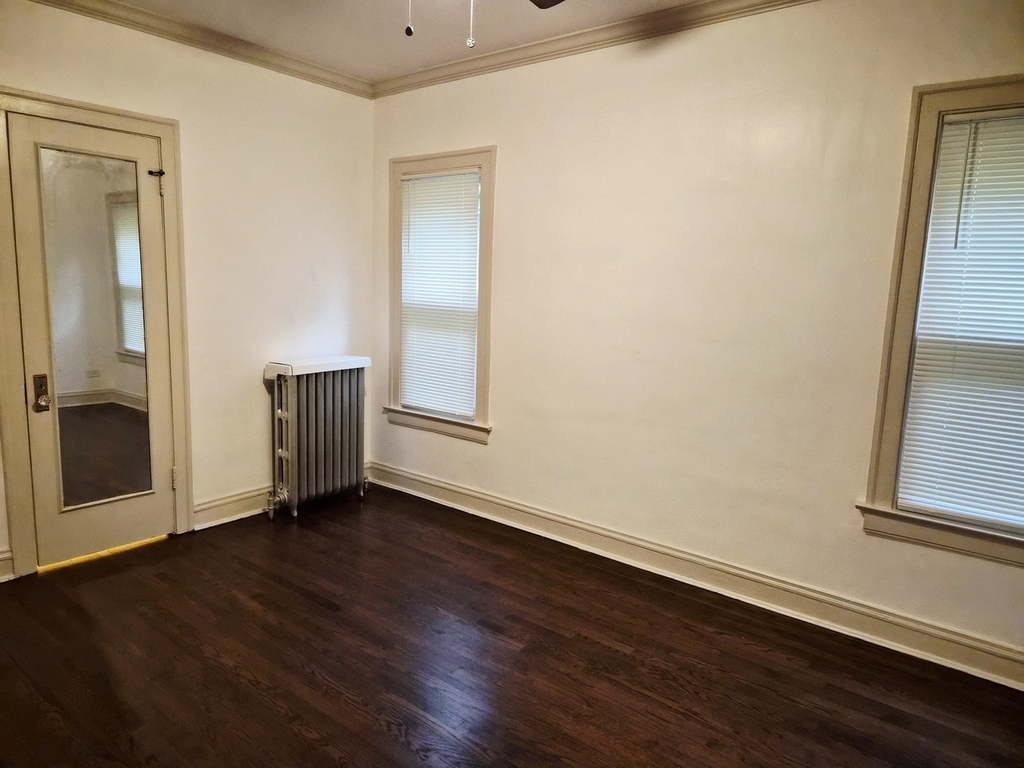 7826 S Bennett Avenue - Photo 8