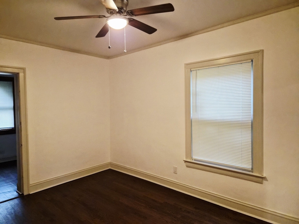 7826 S Bennett Avenue - Photo 12