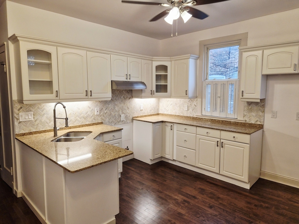 7826 S Bennett Avenue - Photo 17