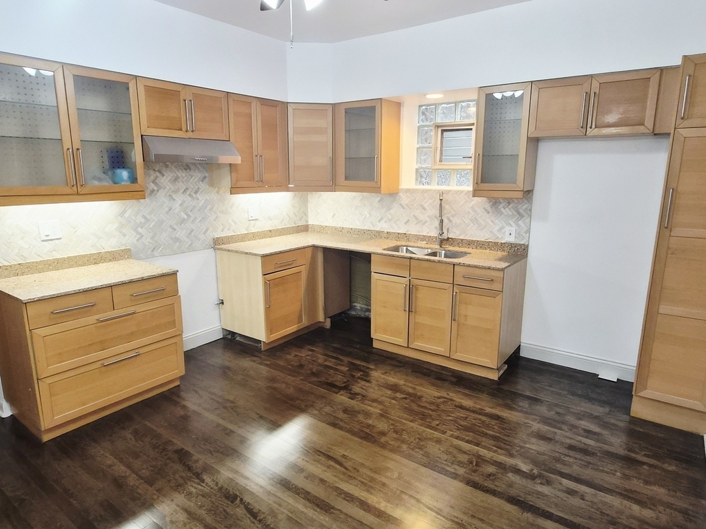 7826 S Bennett Avenue - Photo 18