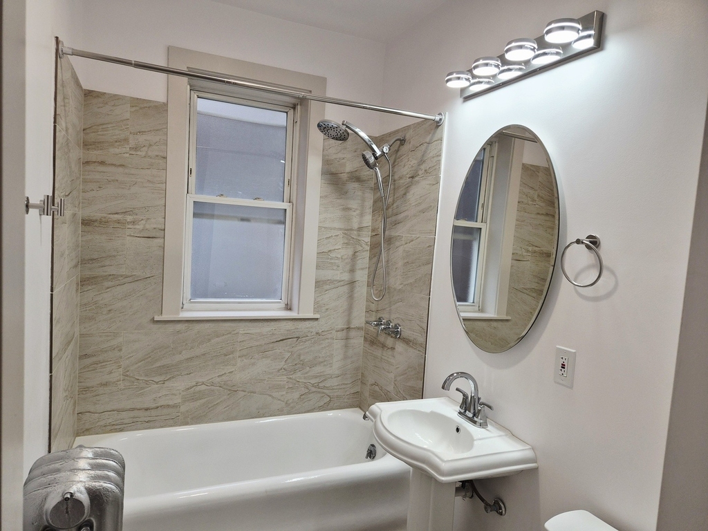 7826 S Bennett Avenue - Photo 8