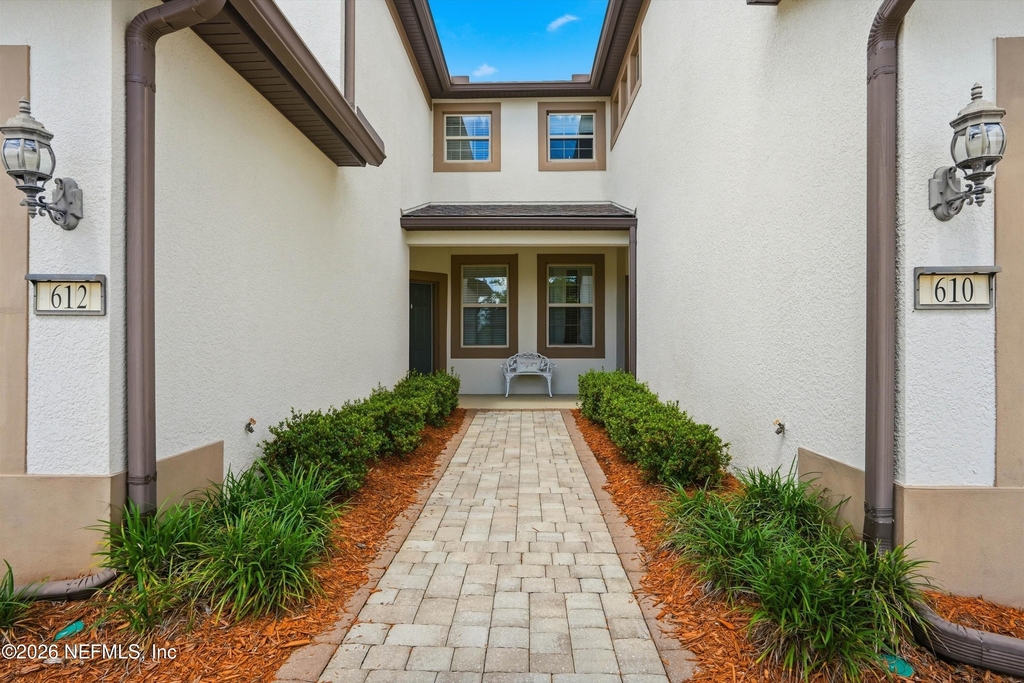 610 Orchard Pass Avenue - Photo 2