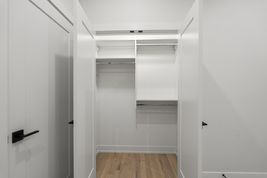 428 E 50th Place - Photo 12