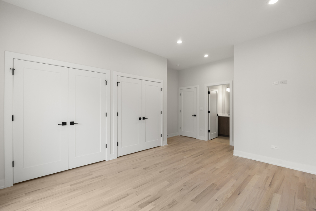 428 E 50th Place - Photo 17