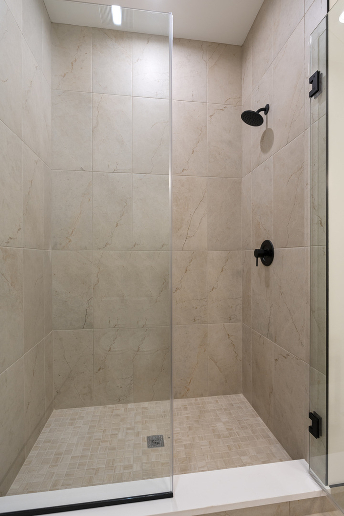 428 E 50th Place - Photo 22