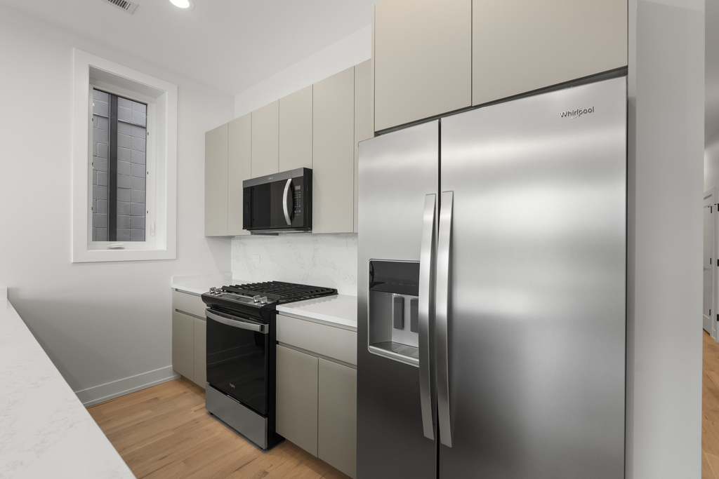428 E 50th Place - Photo 8