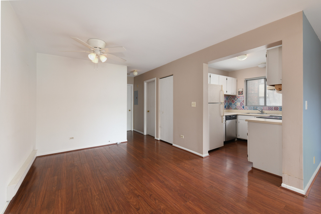 425 Berkshire Drive - Photo 4