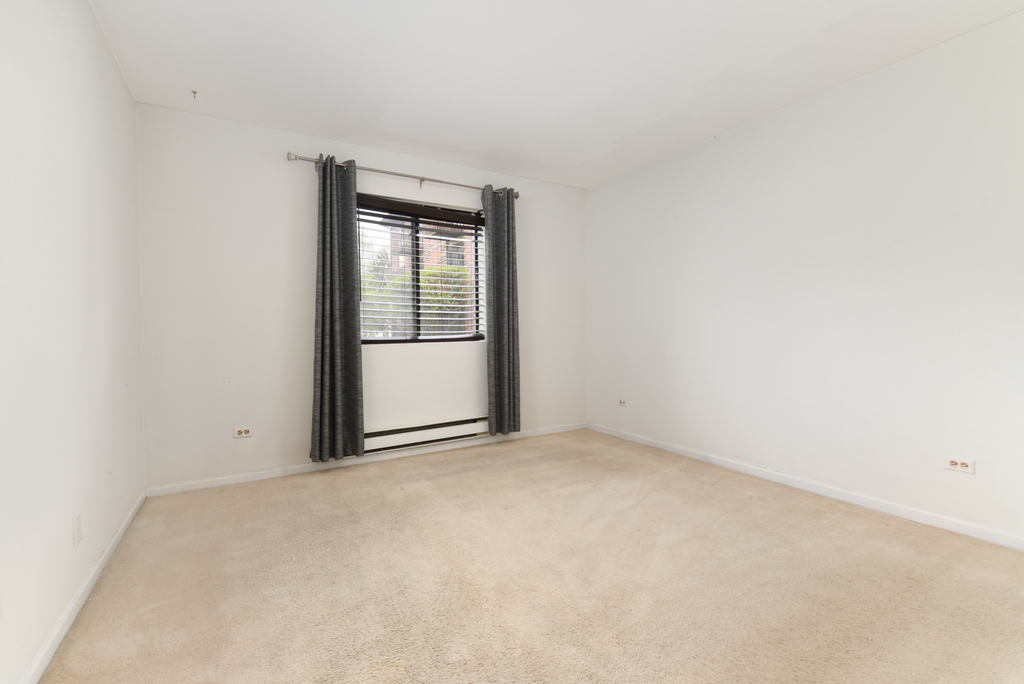 425 Berkshire Drive - Photo 9