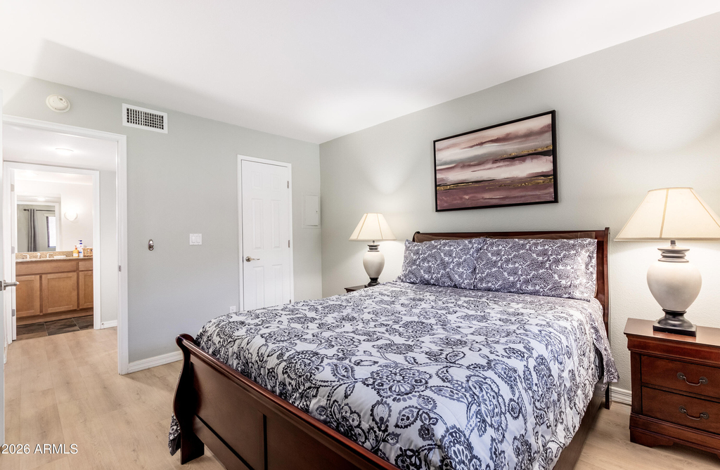 4704 E Paradise Village Parkway N - Photo 3