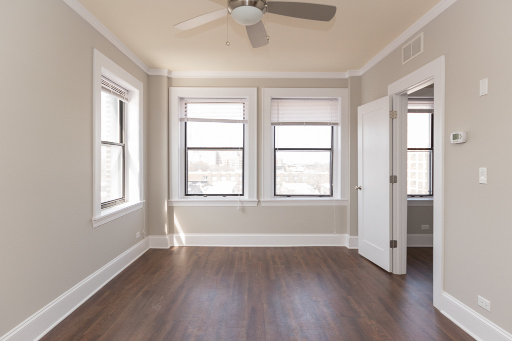 817 W Lakeside Place - Photo 5