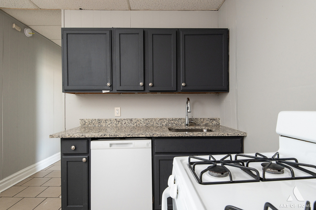 1229 E 71st Street - Photo 9