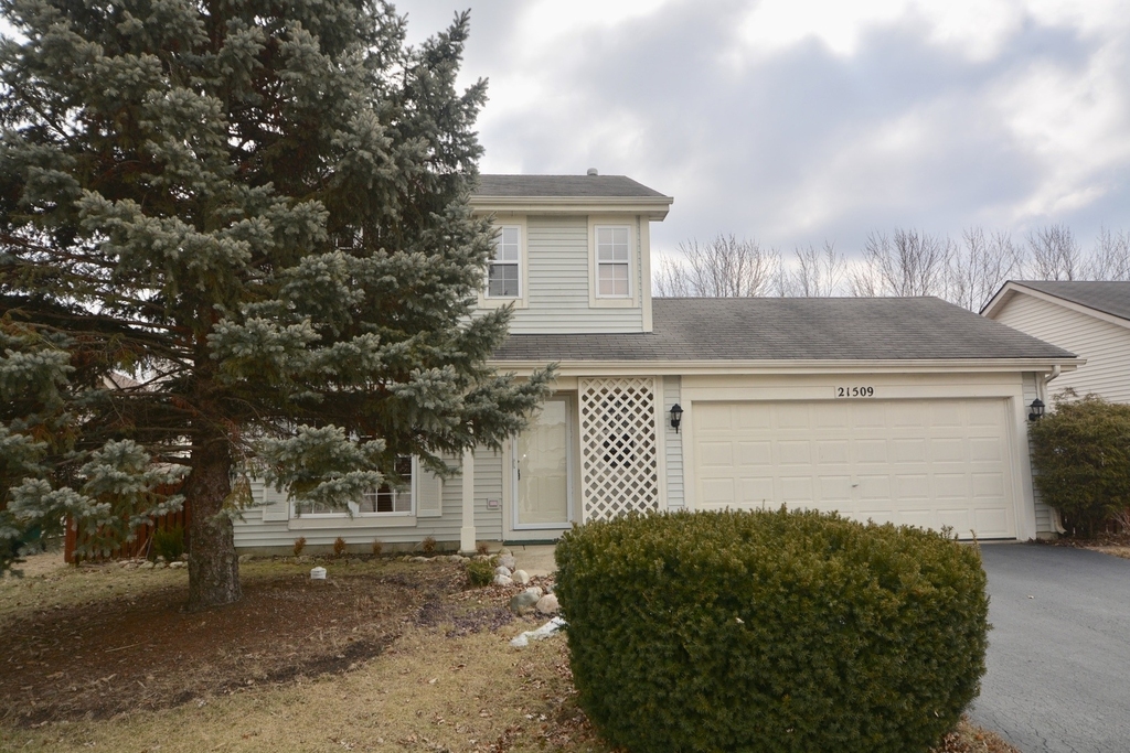 21509 W Georgetown Drive - Photo 0