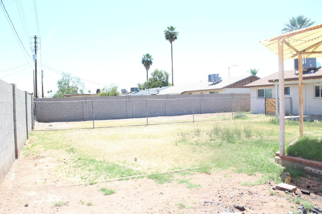 3932 W Griswold Road - Photo 17