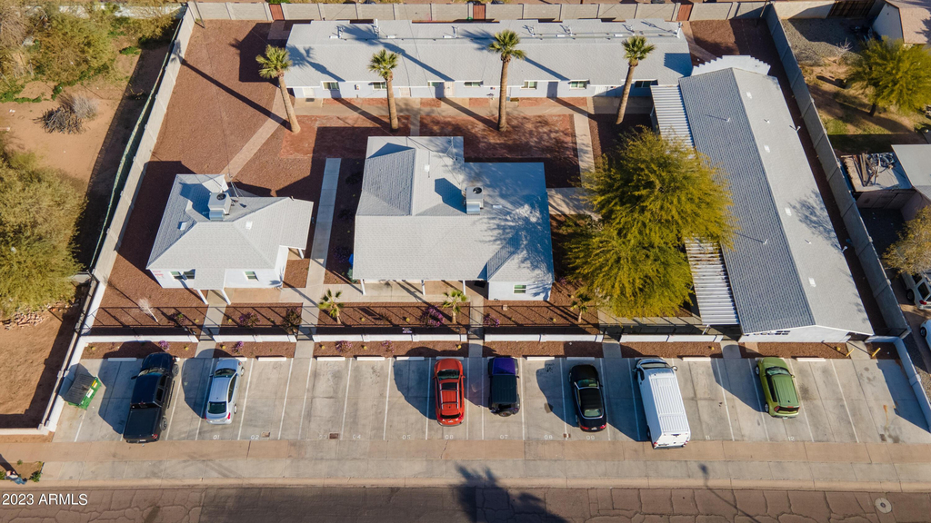 206 E Jones Avenue - Photo 8