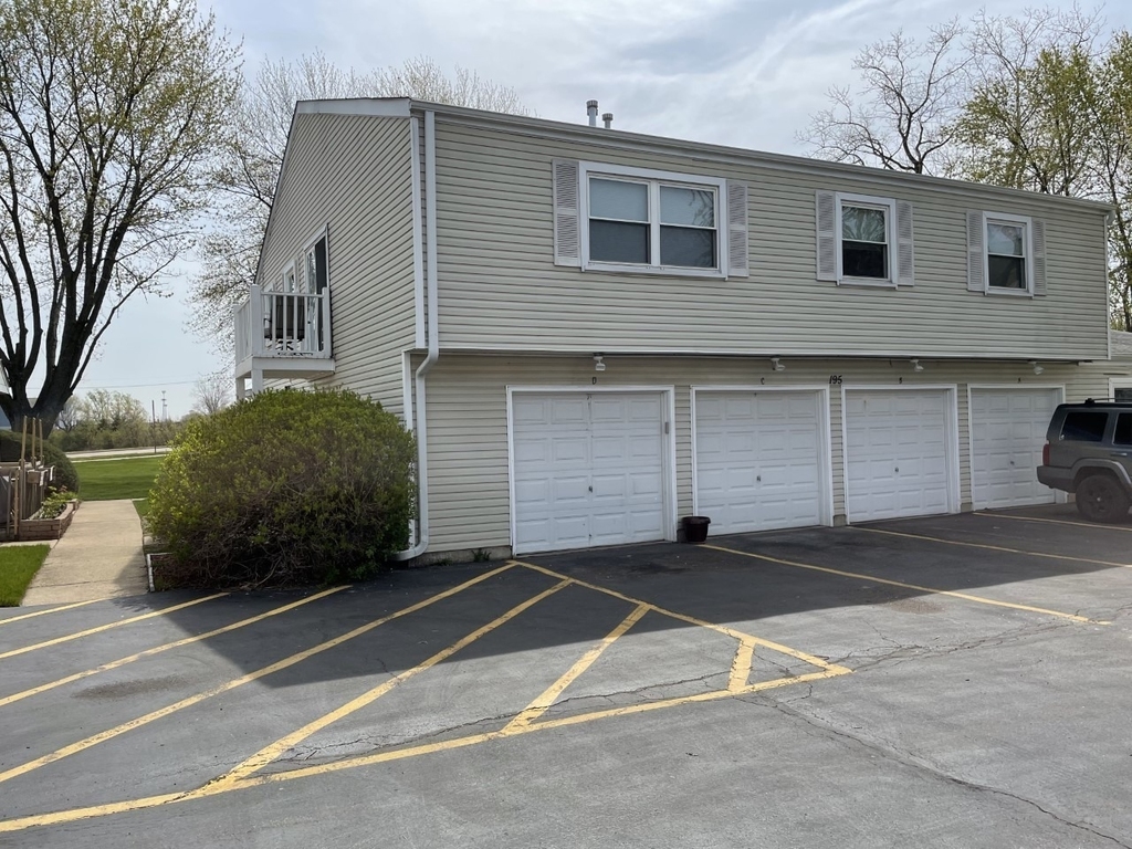 195 Thomas Court - Photo 0