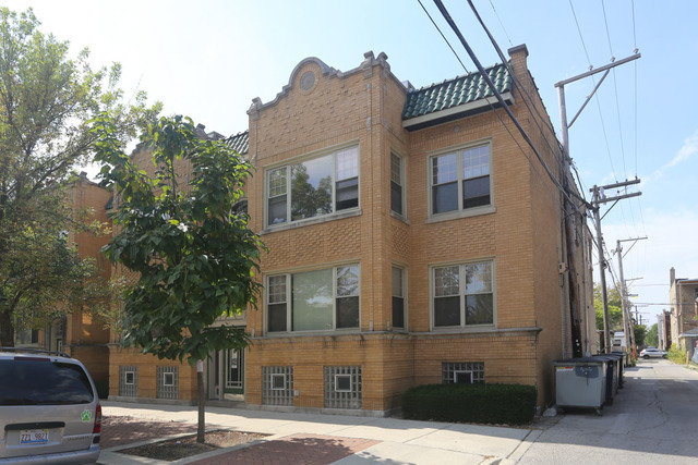 5210 N Sawyer Avenue - Photo 0