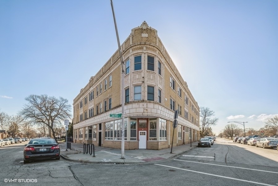 9101 S Beverly Avenue - Photo 0