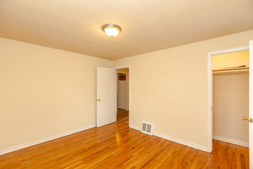 4258 W Nelson Street - Photo 7