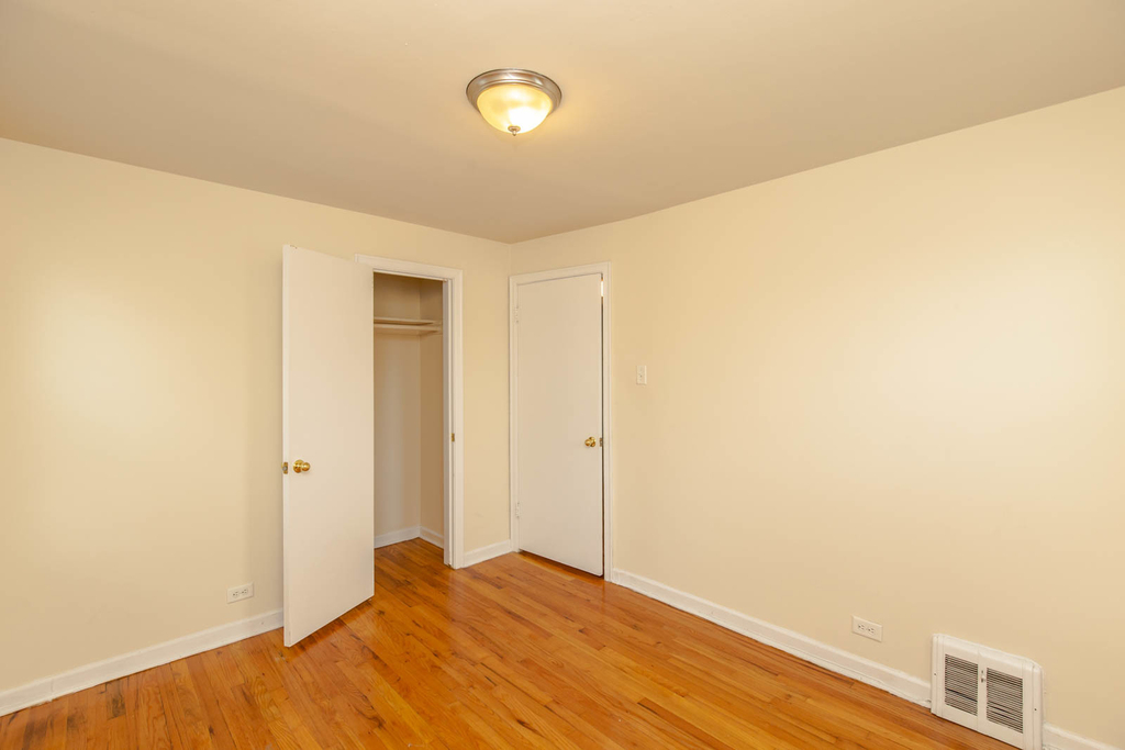 4258 W Nelson Street - Photo 8