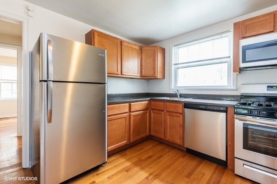 4232 W Nelson Street - Photo 2