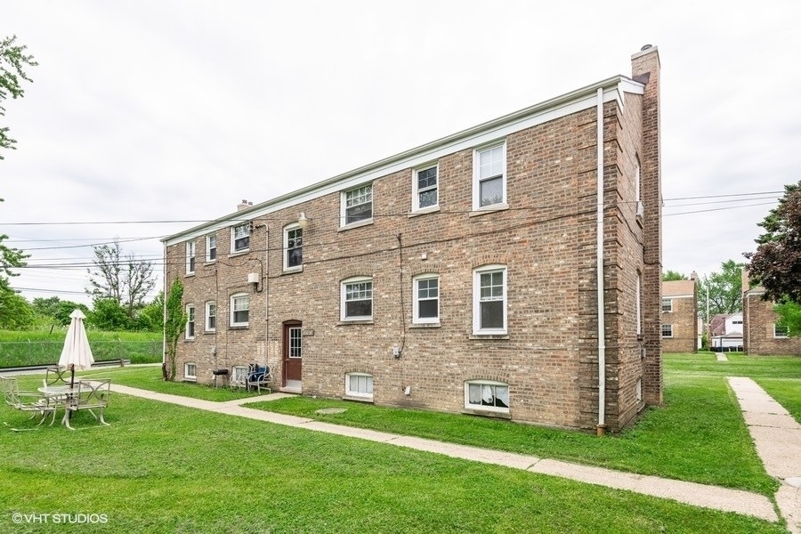 4232 W Nelson Street - Photo 0