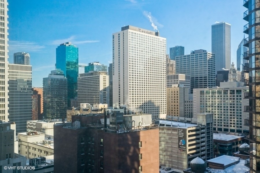 2 E Erie Street - Photo 2