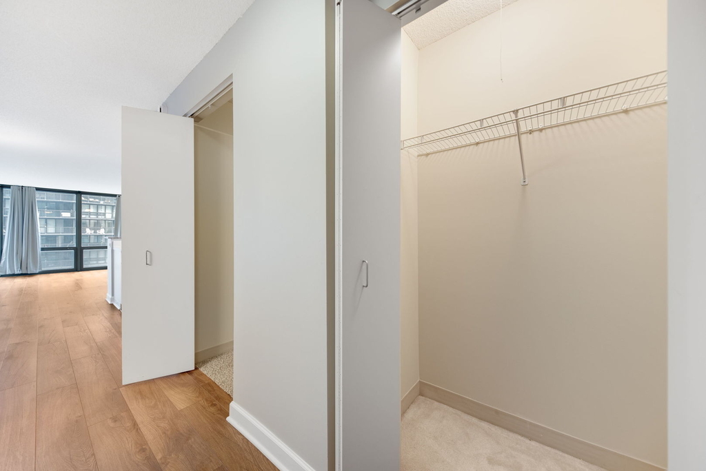 2 E Erie Street - Photo 3