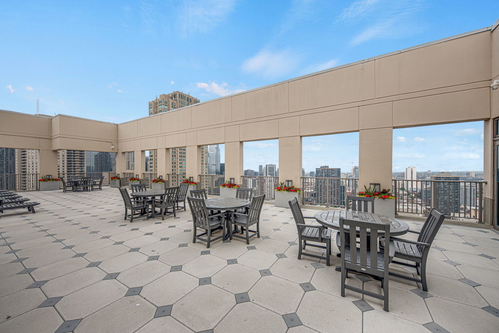 2 E Erie Street - Photo 17