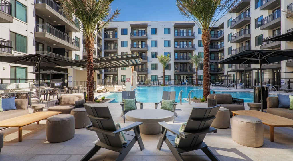 500 E Rivulon Boulevard - Photo 45