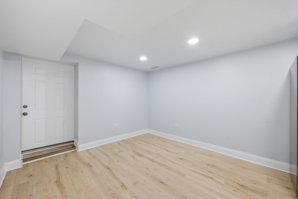 541 N Lawndale Avenue - Photo 4