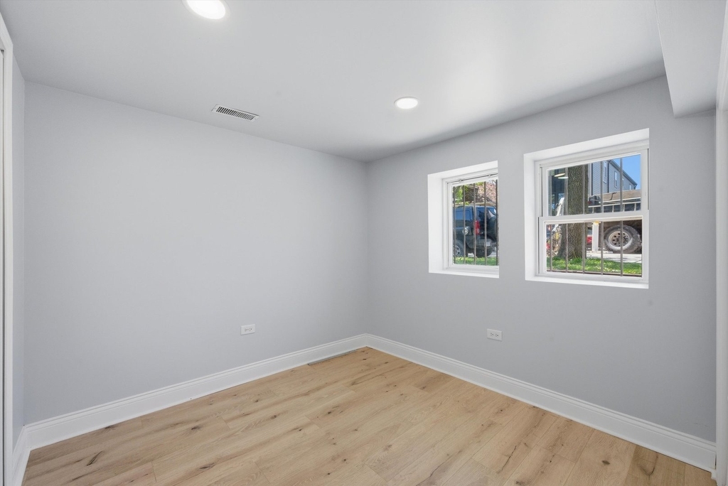541 N Lawndale Avenue - Photo 6