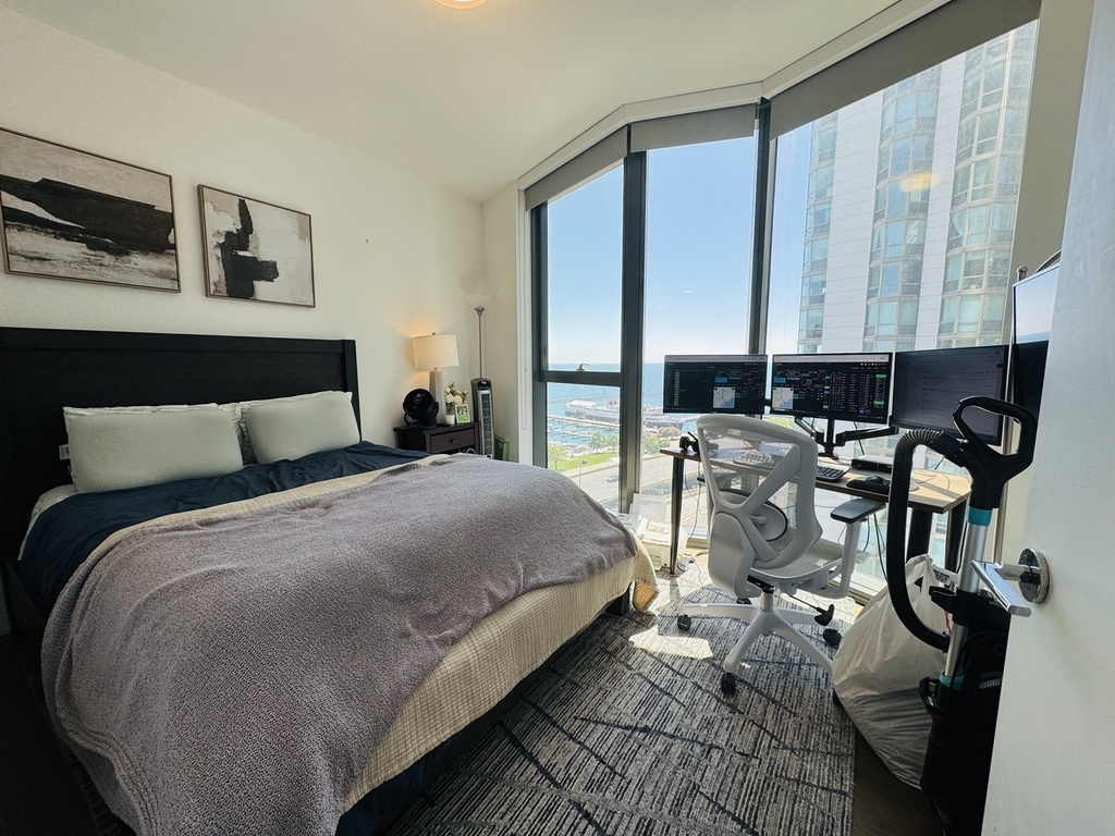 211 N Harbor Drive - Photo 8