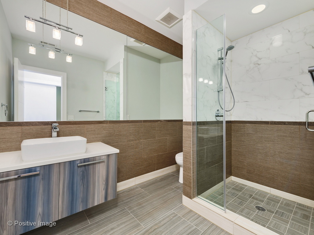 1617 W Grand Avenue - Photo 10