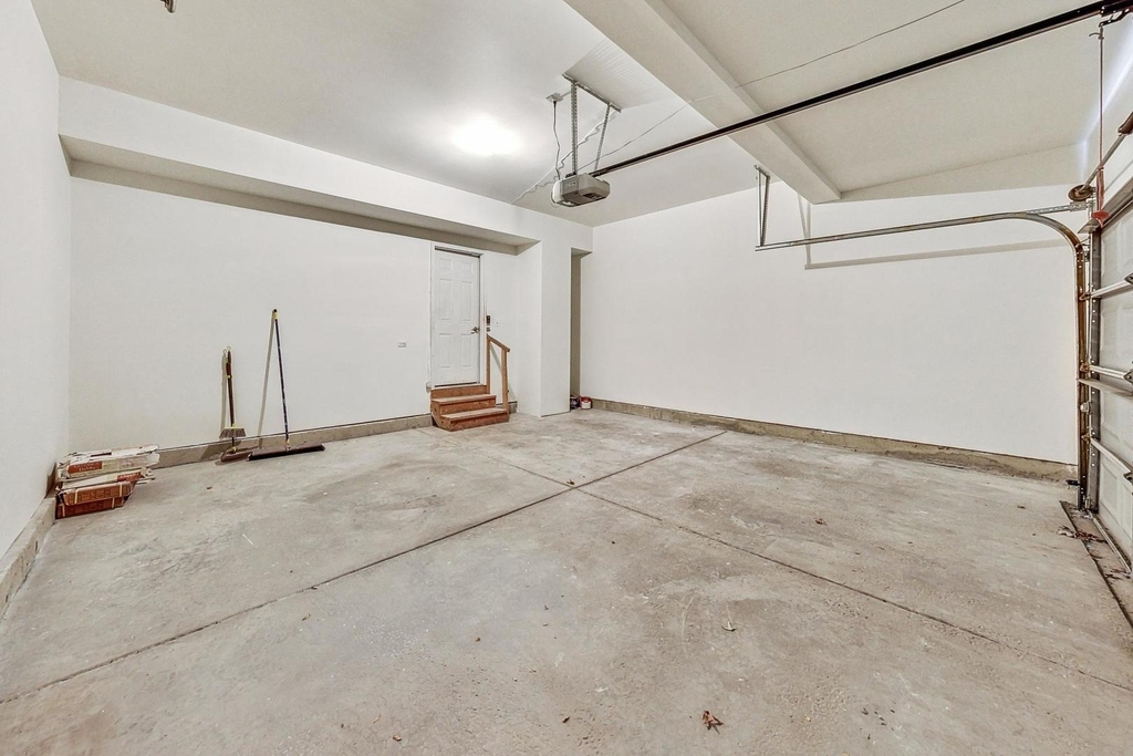 1686 Buckingham Drive - Photo 39