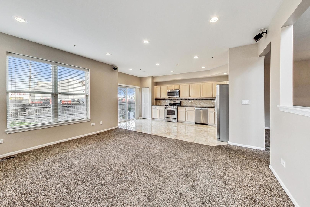 1686 Buckingham Drive - Photo 12