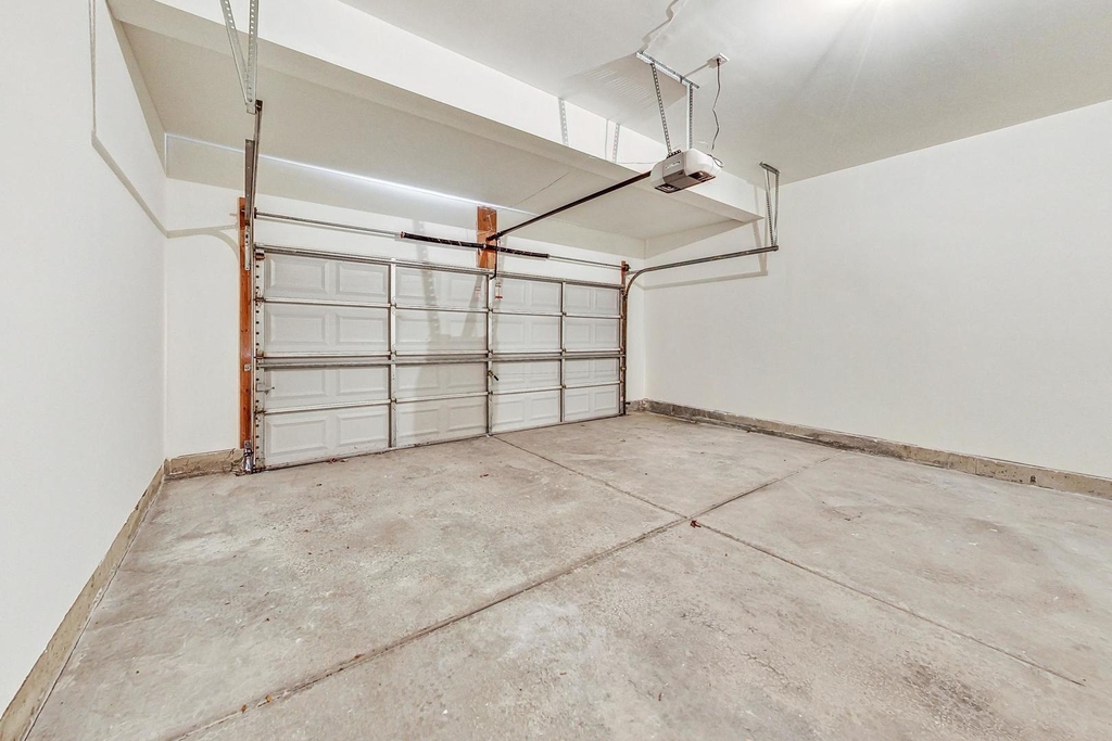 1686 Buckingham Drive - Photo 38