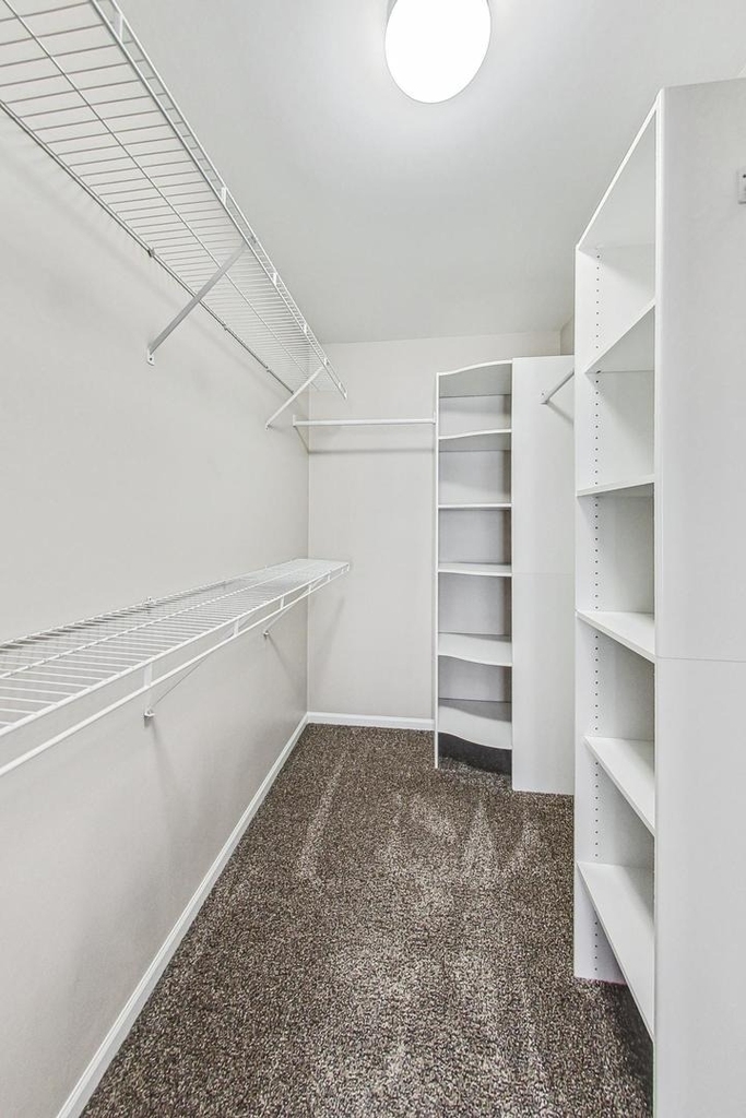 1686 Buckingham Drive - Photo 18