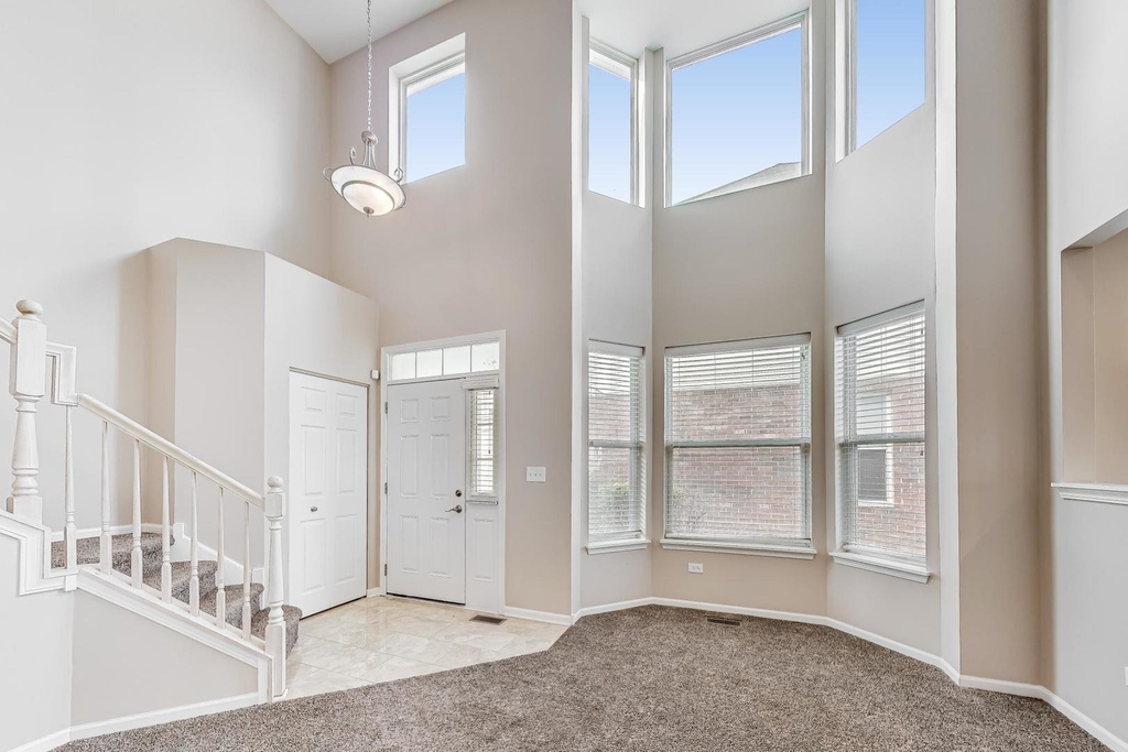 1686 Buckingham Drive - Photo 5