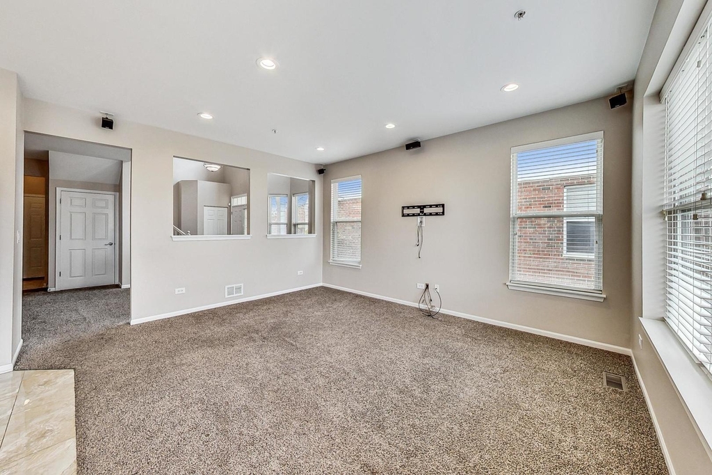 1686 Buckingham Drive - Photo 13