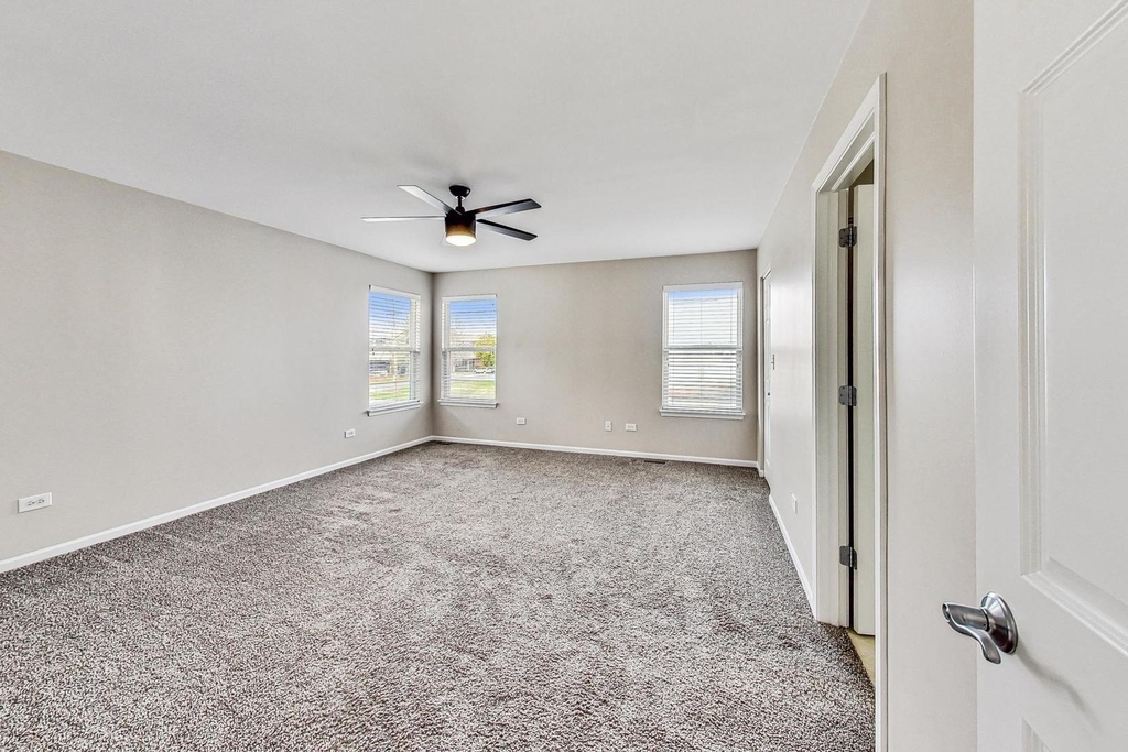 1686 Buckingham Drive - Photo 15