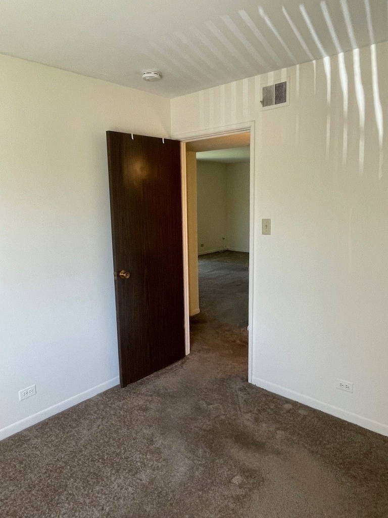 4925 W 109th Street - Photo 6